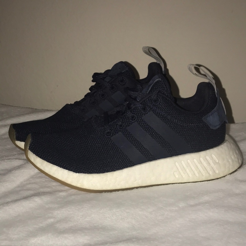 WOMEN'S ADIDAS NMD R2 TRACE LEGEND INK